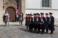 Počasna straža ispred crkve svetog Marka, Zagreb/Hrvatska