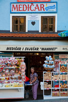 Prodavačica suvenira u Mariji Bistrici, Zagorje/Hrvatska