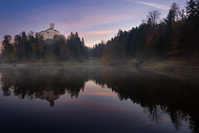 Dvorac Trakošćan u jesenskom jutru, Trakošćan/Zagorje, Hrvatska